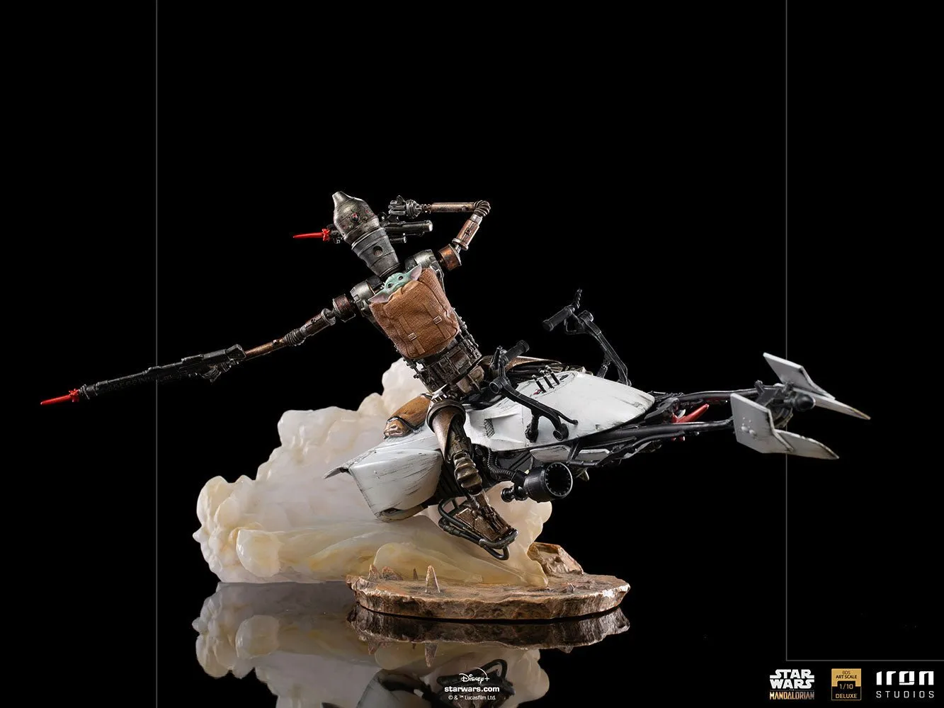 Iron Studios Star Wars The Mandalorian IG-11 and The Child Deluxe 1:10 BDS Art Scale Statue