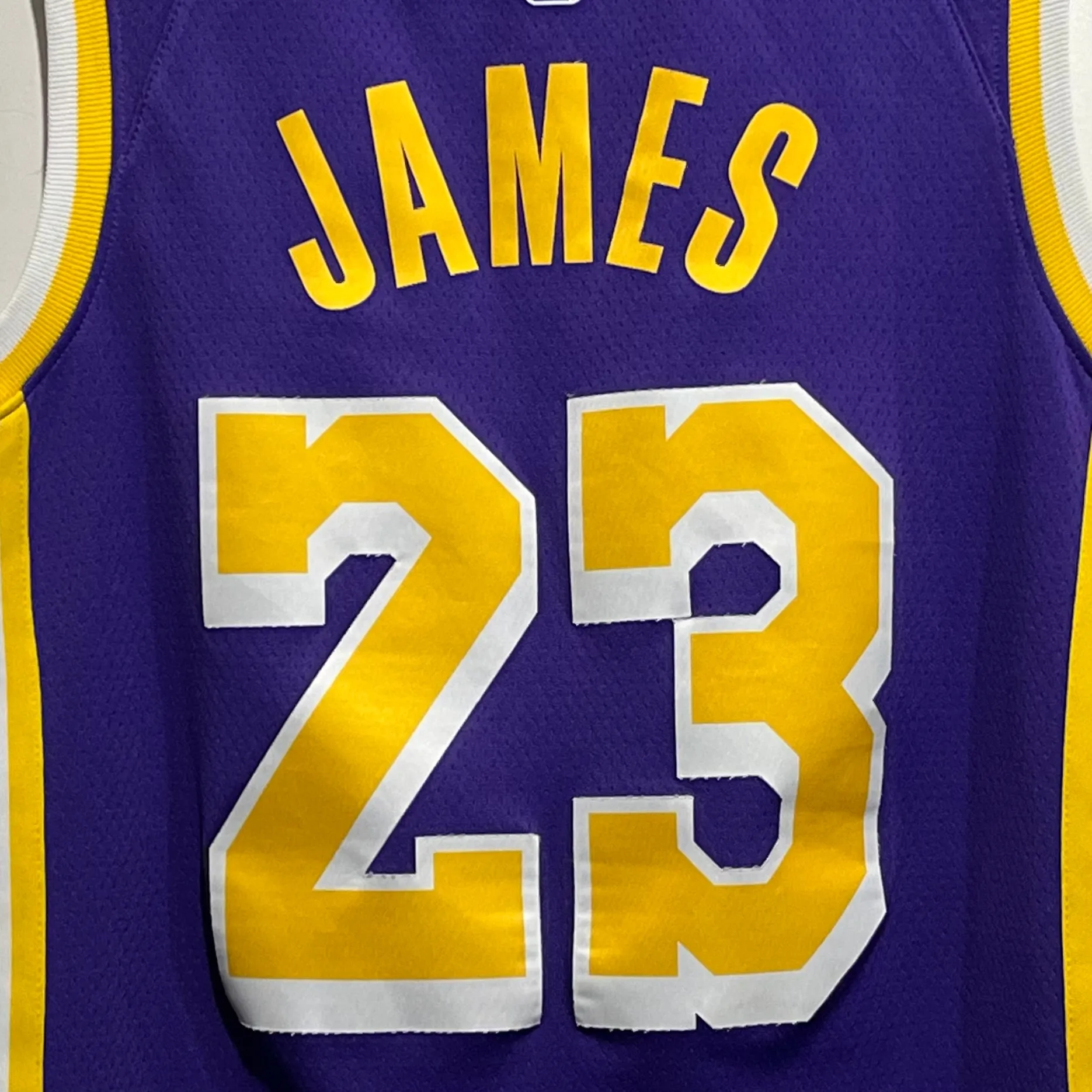 LeBron James Los Angeles Lakers Jersey M