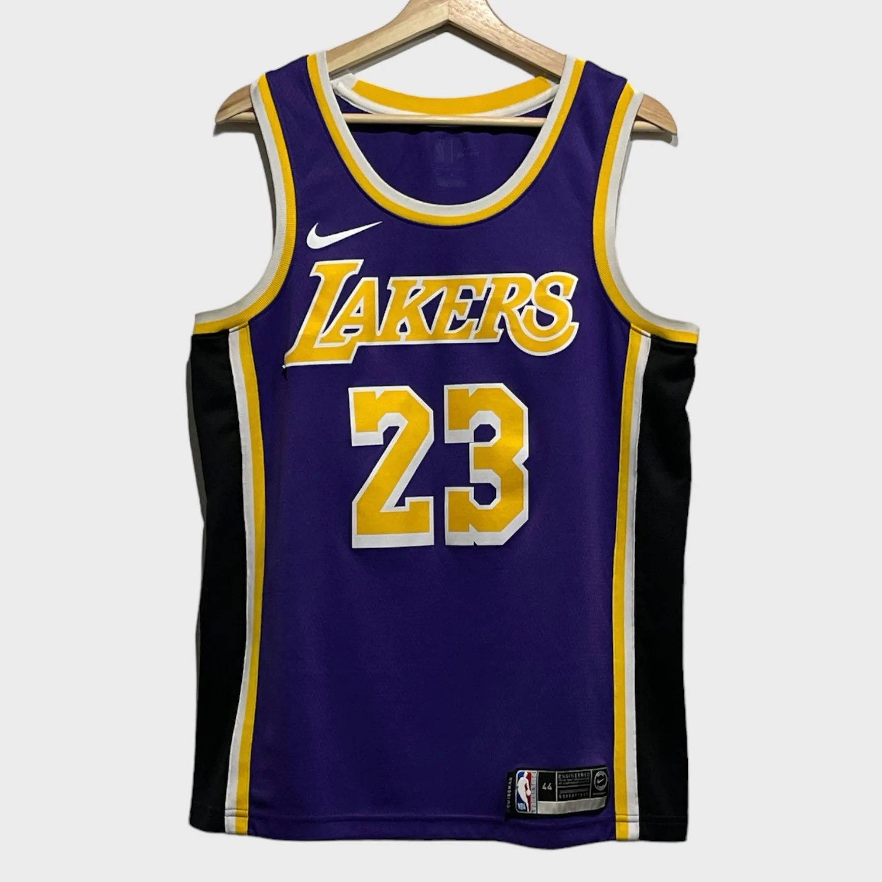 LeBron James Los Angeles Lakers Jersey M